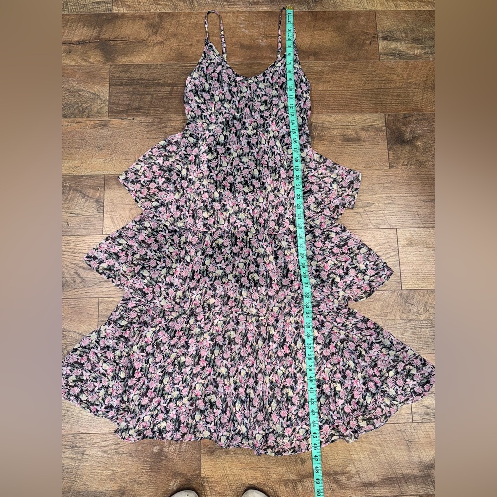 Allison New York Chic Floral Midi Tiered Dress in Pink and Black - Picture 10 of 12